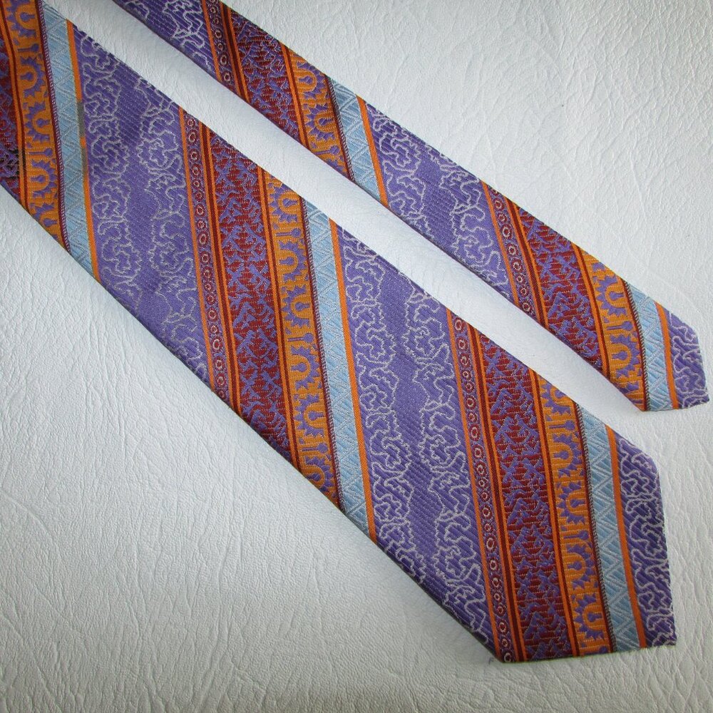 Lancer Vintage Tie